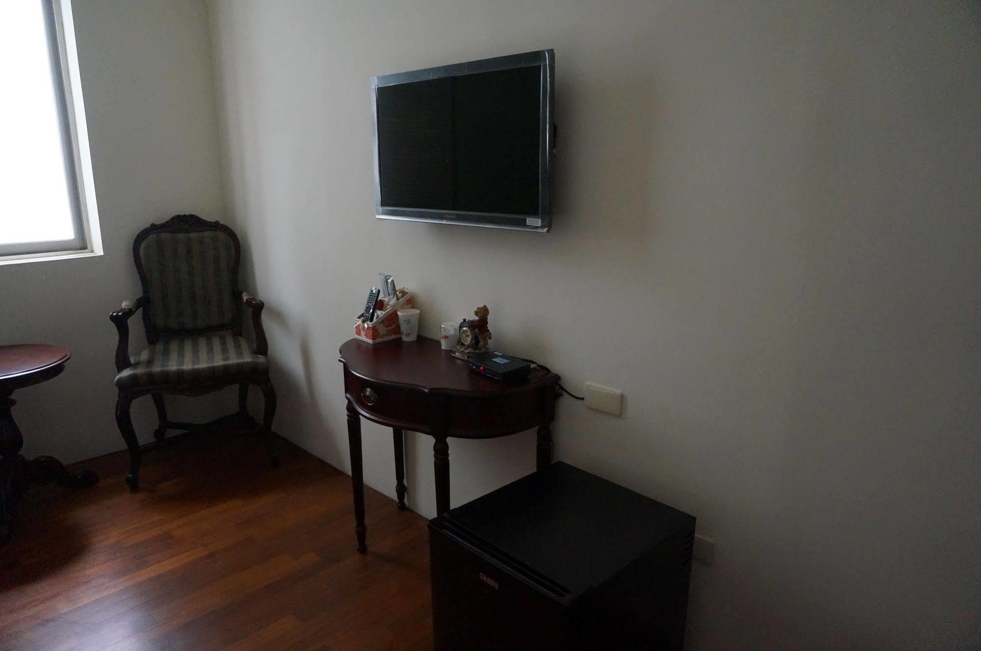 Amanda Home Stay Тайнань Экстерьер фото